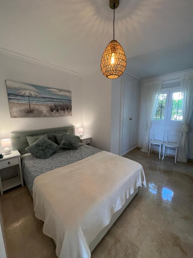 Playa Cristo Amazing Beach Terrace Appartment Estepona Exterior photo