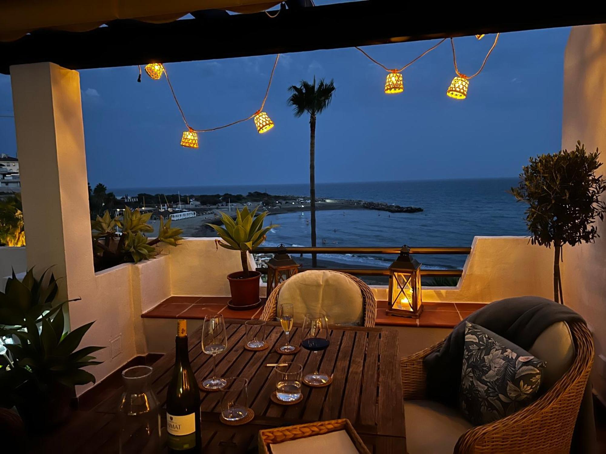 Playa Cristo Amazing Beach Terrace Appartment Estepona Exterior photo